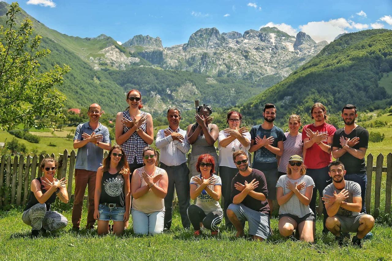 Guesthouse Alpini Lepushe Екстериор снимка